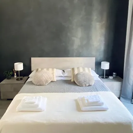 Relax & Tour New Minimal Chic Apartment *